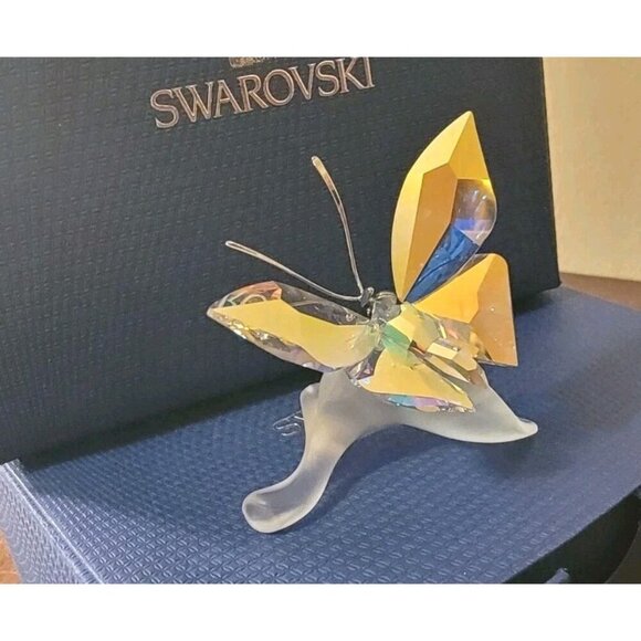 Swarovski Crystal Figurine Sparkling Butterfly On Leaf #1113559 Aurora Borealis - Picture 1 of 11